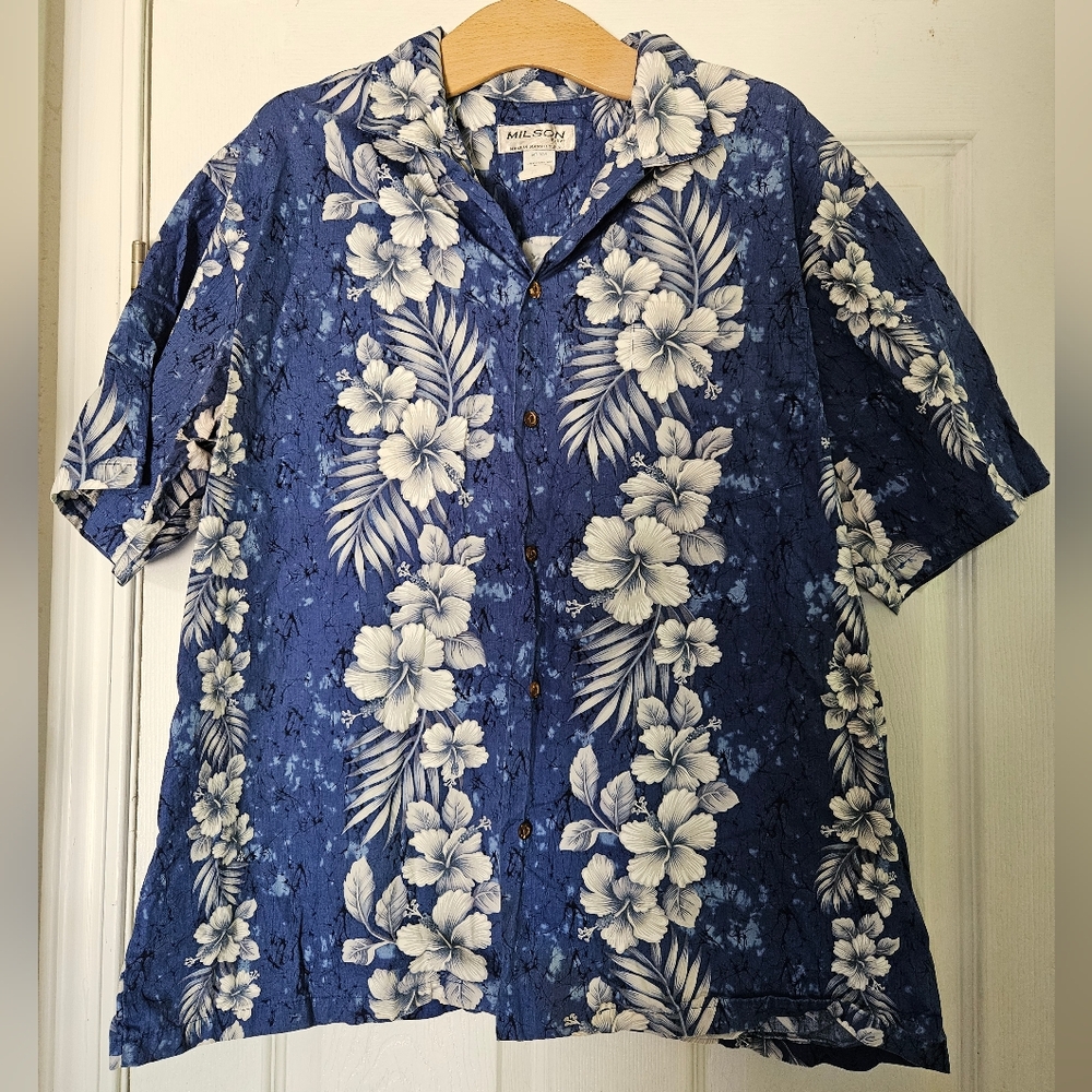 Vintage Ky's Milson Blue and White Floral Cotton Short Sleeve Button Up Hawaiian